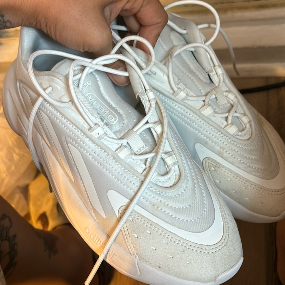 Adidas Ozelia